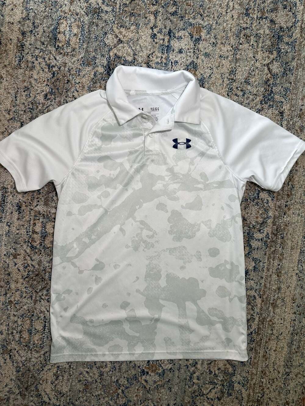 Under Armour Camo Polo Shirt Size YLG Youth Large White Gray Short Sleeve